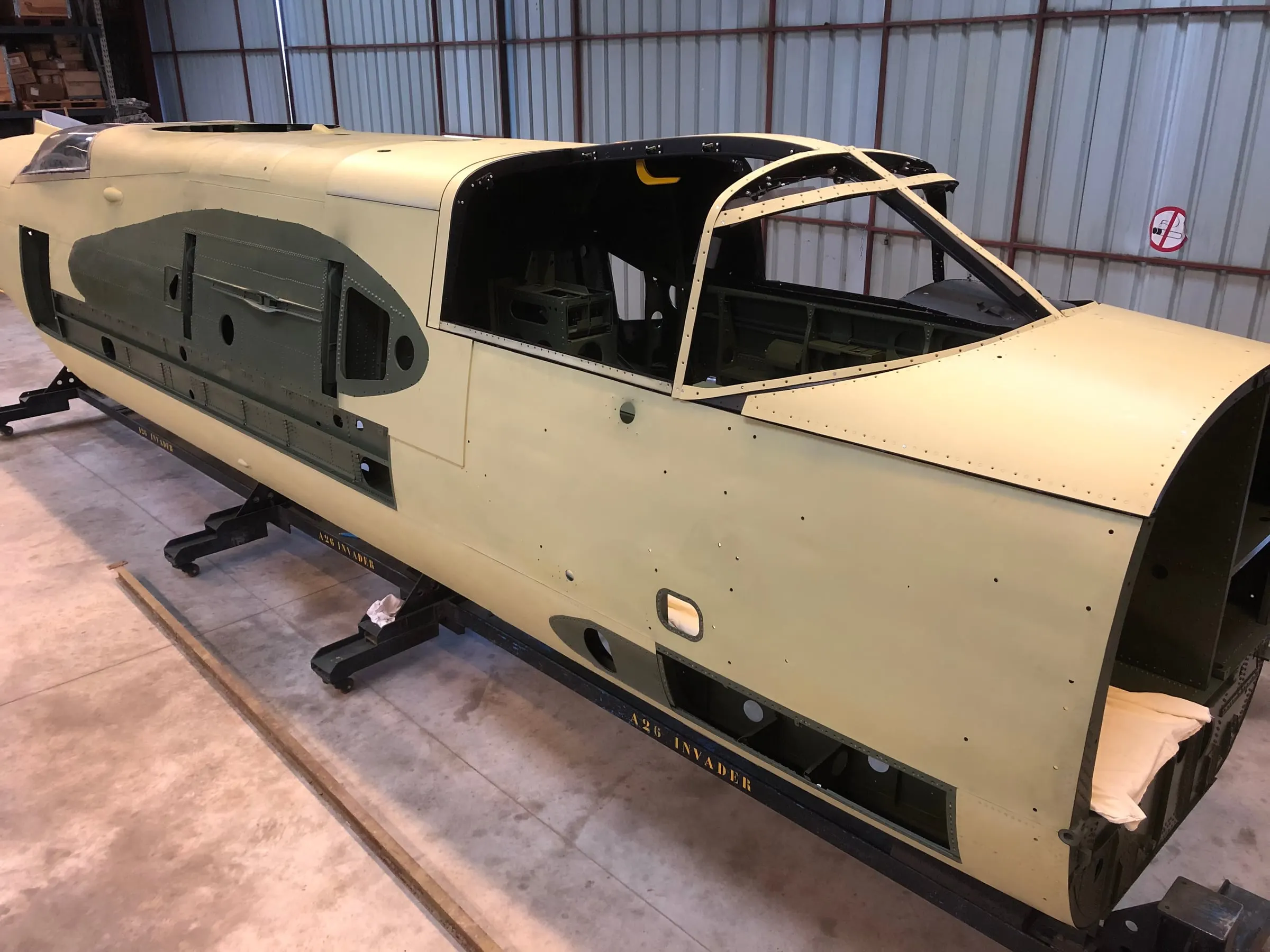 Restauration de l'A-26 Invader : la section centrale du fuselage est achevée
